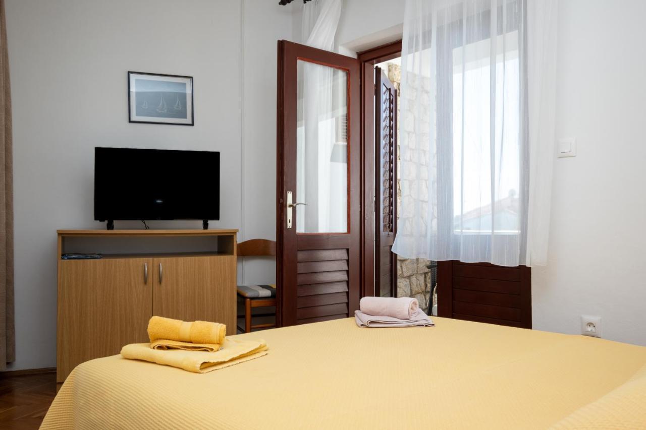 Morovic Apartma Petrcane