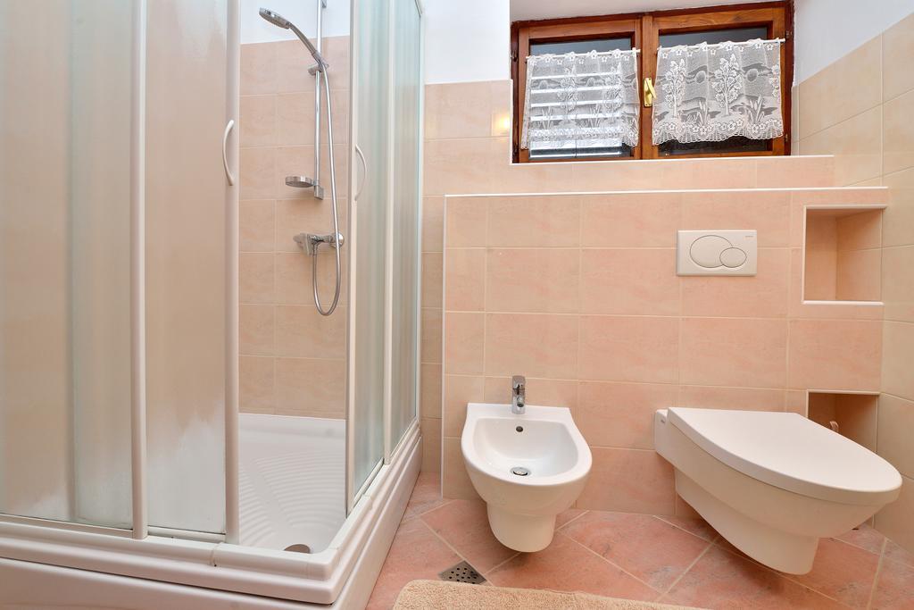 Morovic Apartma Petrcane