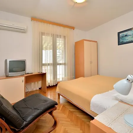 Apartments Morovic Petrcane Exterior photo