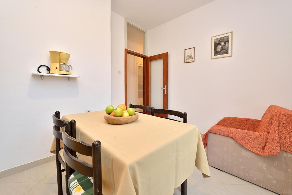 Morovic Appartement Petrcane